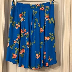 LulaRoe Madison Blue With Pink Roses Size XL